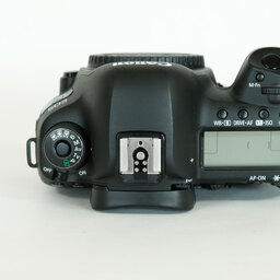 Canon EOS 5D Mark IV Canon EOS 5D Mark IV