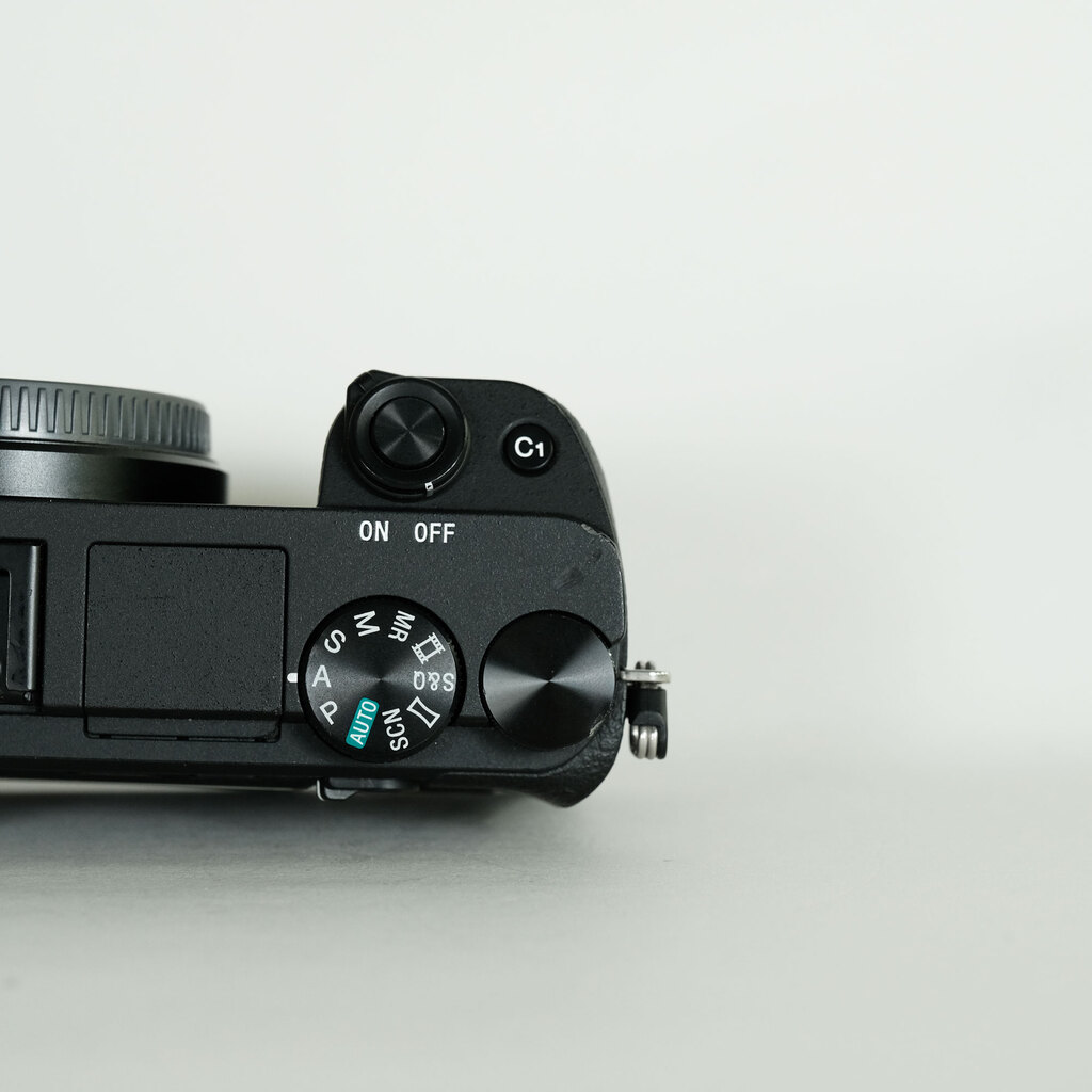 SONY α6400(ILCE-6400) SONY α6400(ILCE-6400)