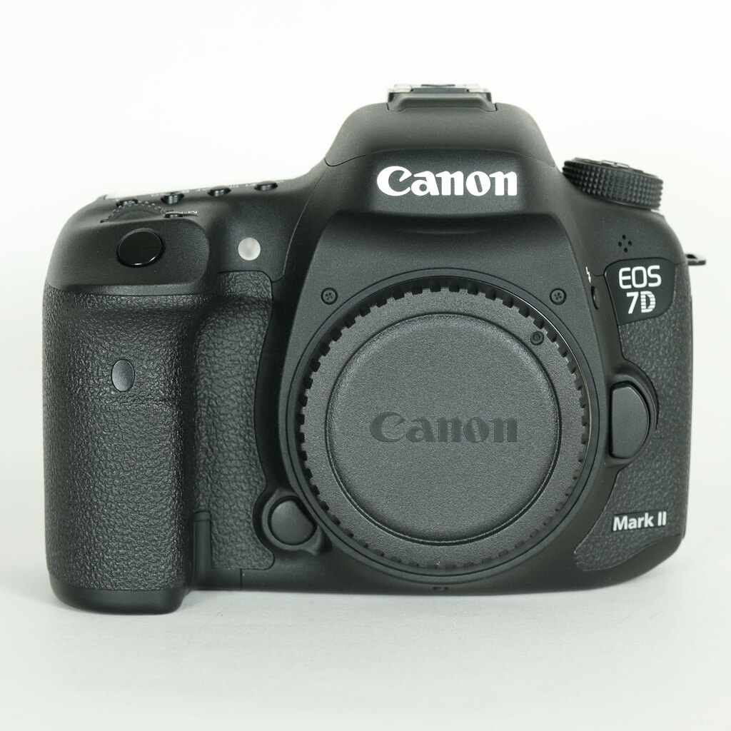 Canon EOS 7D Mark II Canon EOS 7D Mark II