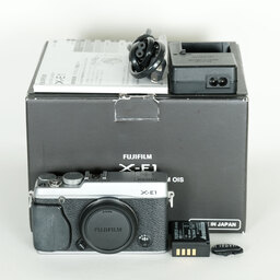 FUJIFILM X-E1 シルバー