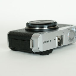 FUJIFILM X-E4 FUJIFILM X-E4