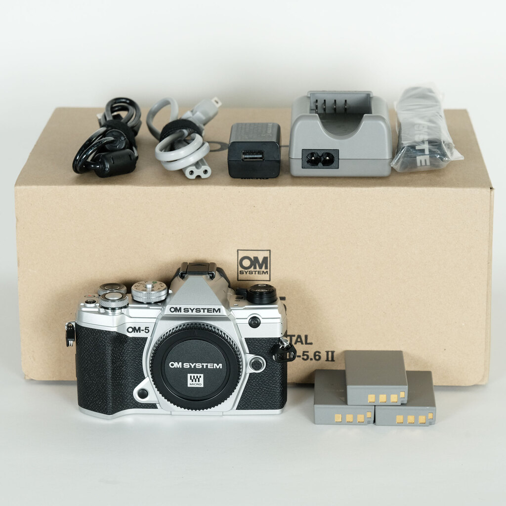 OM SYSTEM OM-5の出品 | ONE SCENE（ワンシーン）
