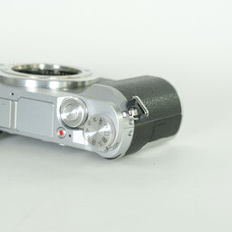 Panasonic LUMIX DMC-GX7MK2 ボディ シルバー Panasonic LUMIX DMC-GX7MK2 ボディ シルバー