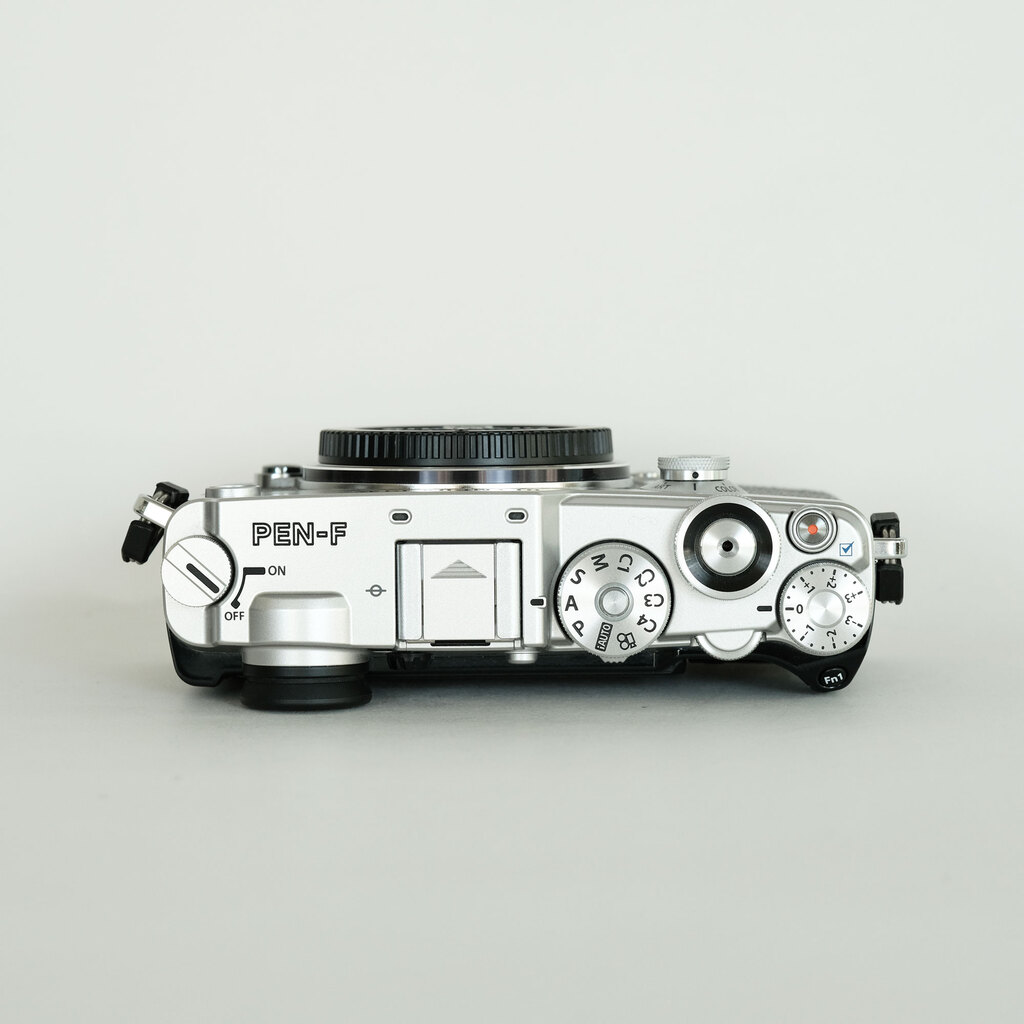 OLYMPUS PEN-F OLYMPUS PEN-F
