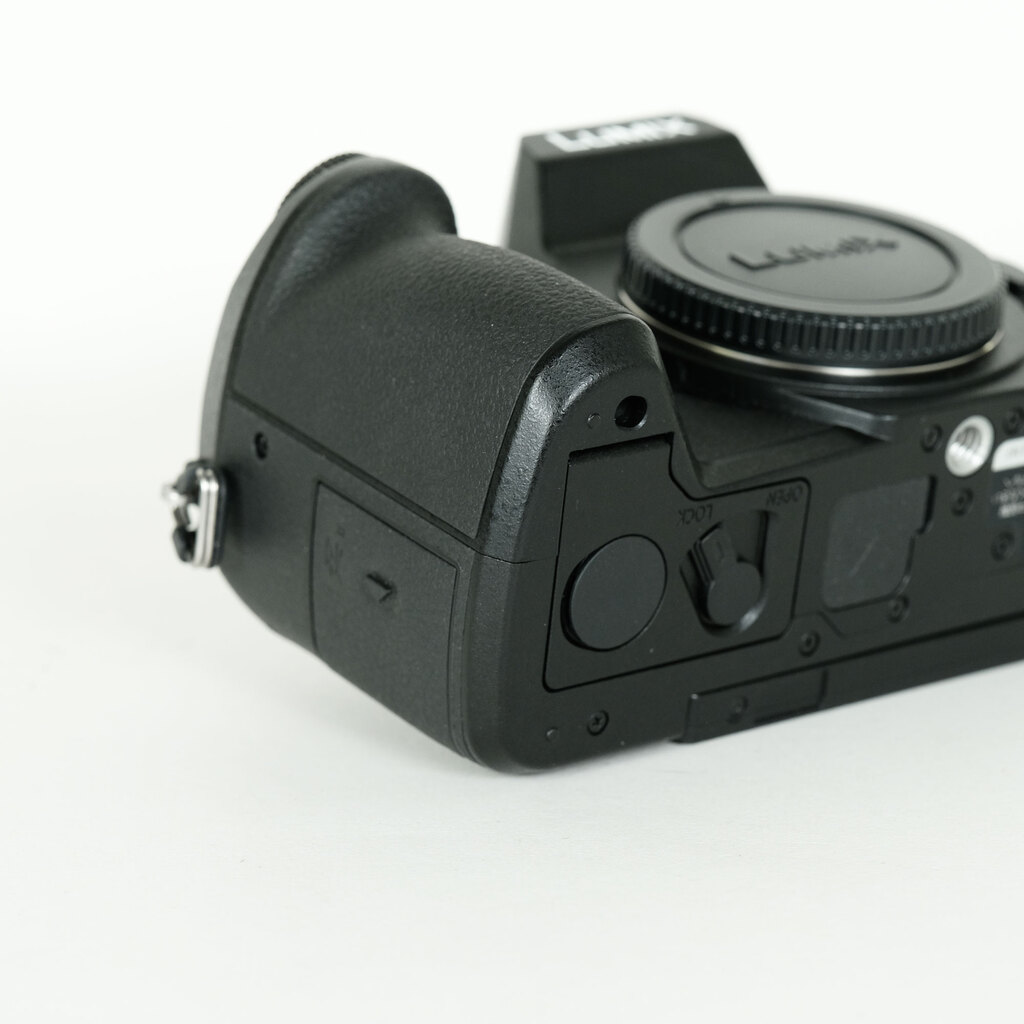 Panasonic LUMIX DMC-G8 Panasonic LUMIX DMC-G8