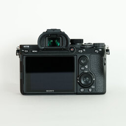 SONY α7 III(ILCE-7M3) SONY α7 III(ILCE-7M3)