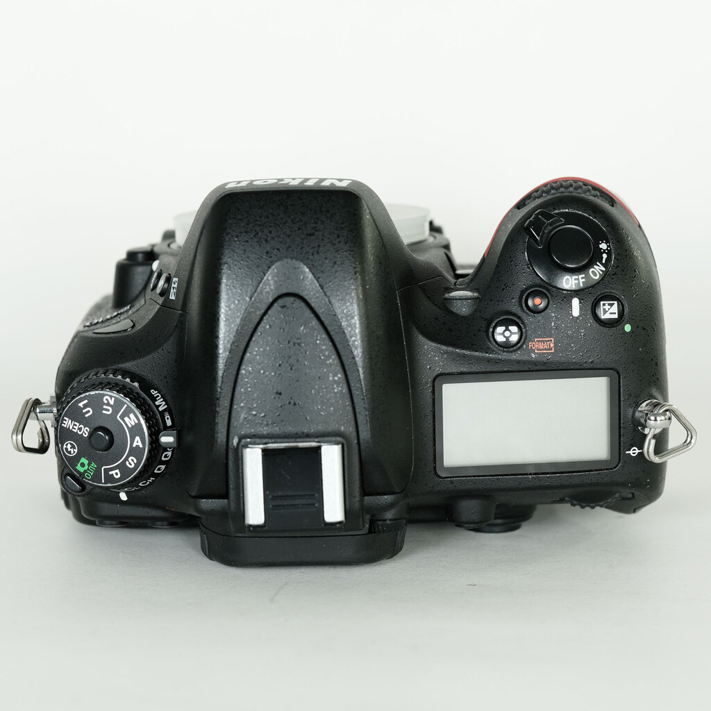 Nikon ニコン D610 デジタル一眼レフカメラ ボディ 【ジャンク品】 Nikon ニコン D610 デジタル一眼レフカメラ ボディ 【ジャンク品】