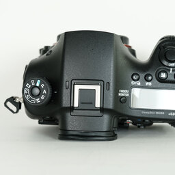 SONY α99II（ILCA-99M2）