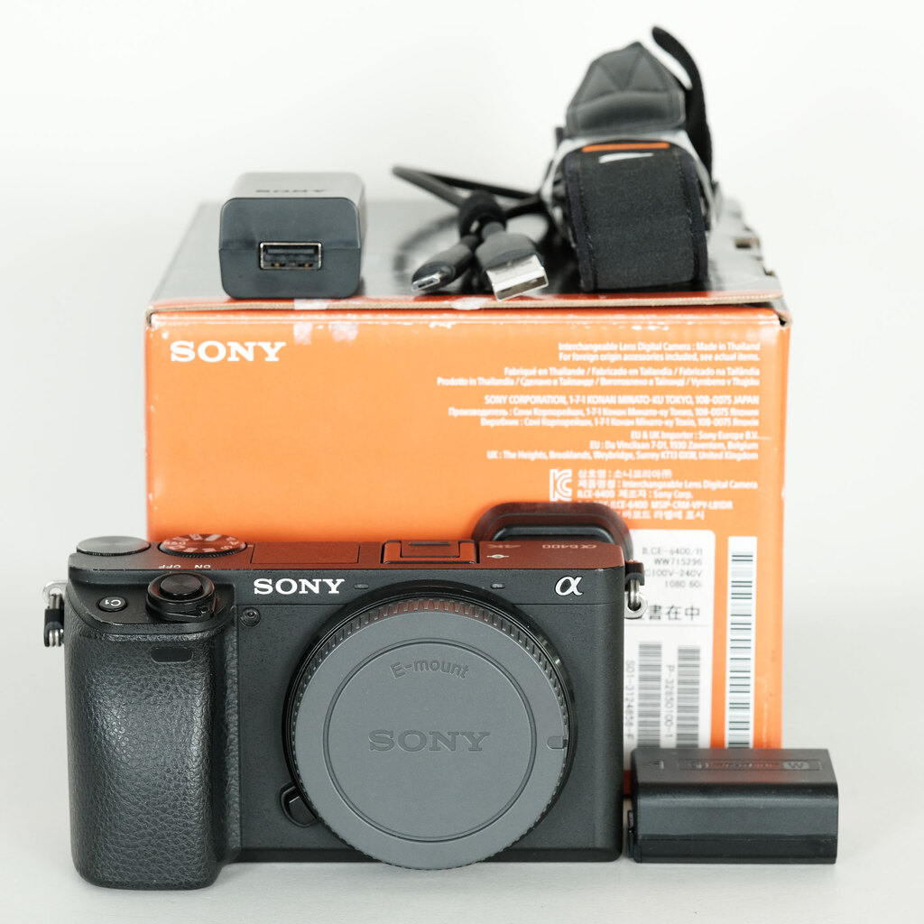【超美品】SONY α6400 一眼レフ SONY α6400（ILCE-6400）の出品 | ONE SCENE（ワンシーン）