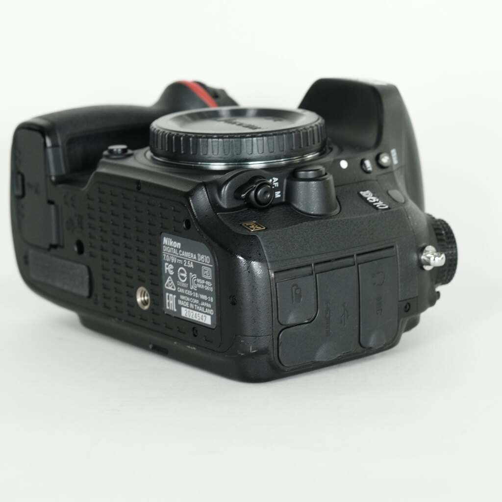 Nikon D610