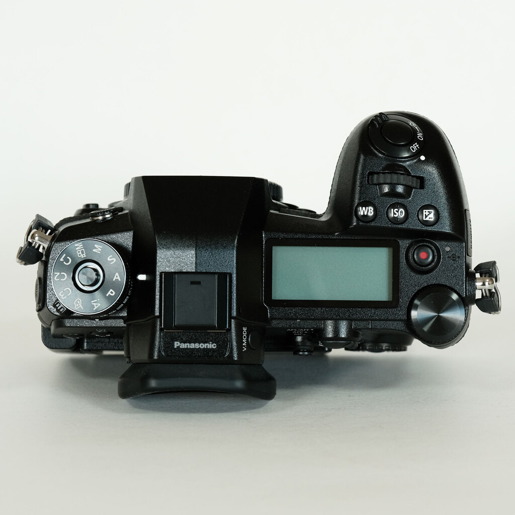 LUMIX G9pro 美品 純正バッテリー2 【公式通販】 LUMIX G9pro 美品 純正バッテリー2 【公式通販】