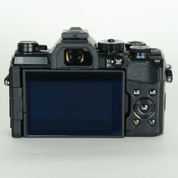 OM SYSTEM OM-5 OM SYSTEM OM-5