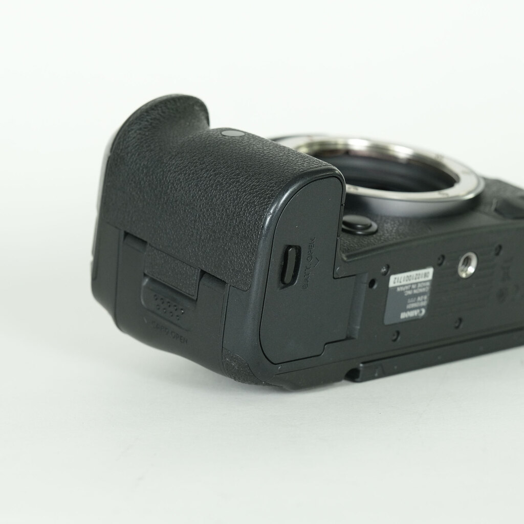 Canon EOS R5 Canon EOS R5