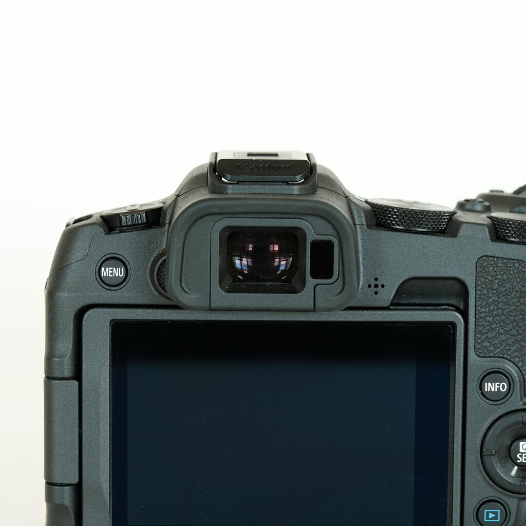 Canon EOS R8 Canon EOS R8