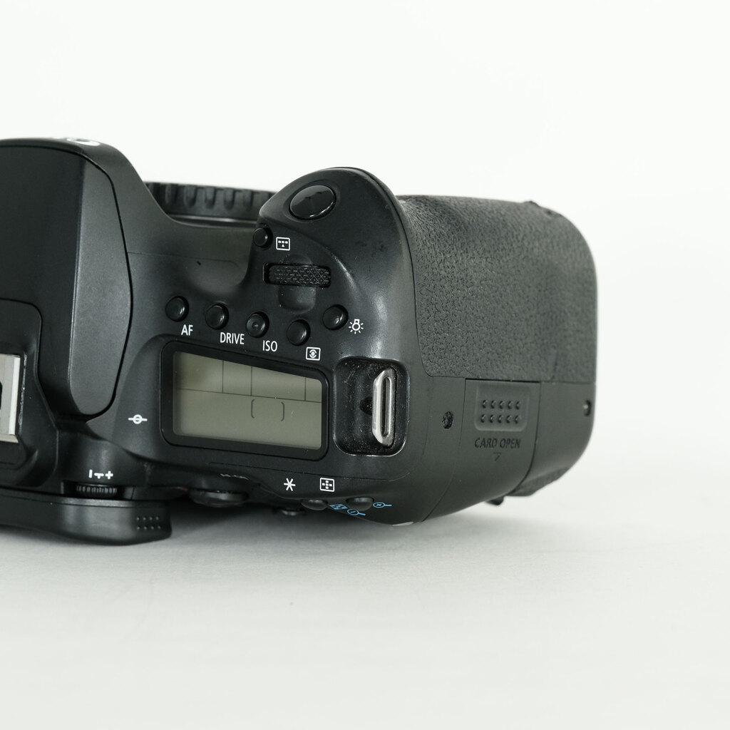 Canon EOS 90D Canon EOS 90D