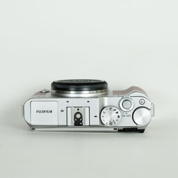 FUJIFILM X-A3 ボディ ブラウン FUJIFILM X-A3 ボディ ブラウン