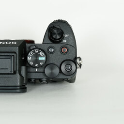 SONY α7 IV(ILCE-7M4) SONY α7 IV(ILCE-7M4)