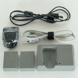 OLYMPUS OM-D E-M5 Mark II