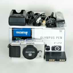 OLYMPUS PEN E-P3 ボディ シルバー OLYMPUS PEN E-P3 ボディ シルバー