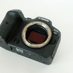 Canon EOS R6 Canon EOS R6