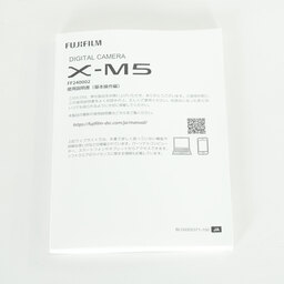 FUJIFILM X-M5
