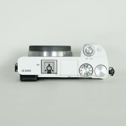 SONY α6000(ILCE-6000) SONY α6000(ILCE-6000)