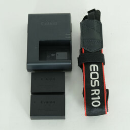 Canon EOS R10