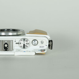 OLYMPUS PEN Lite E-PL5 ボディ ホワイト OLYMPUS PEN Lite E-PL5 ボディ ホワイト