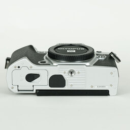 OLYMPUS OM-D E-M5 Mark III OLYMPUS OM-D E-M5 Mark III