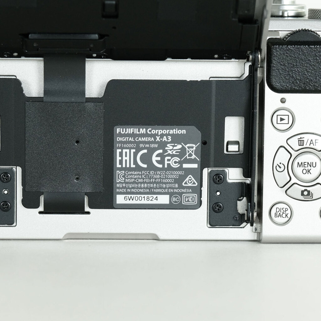 FUJIFILM X-A3 ボディ ブラウン FUJIFILM X-A3 ボディ ブラウン