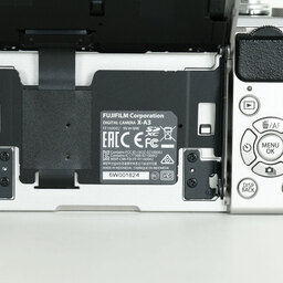 FUJIFILM X-A3 ボディ ブラウン FUJIFILM X-A3 ボディ ブラウン