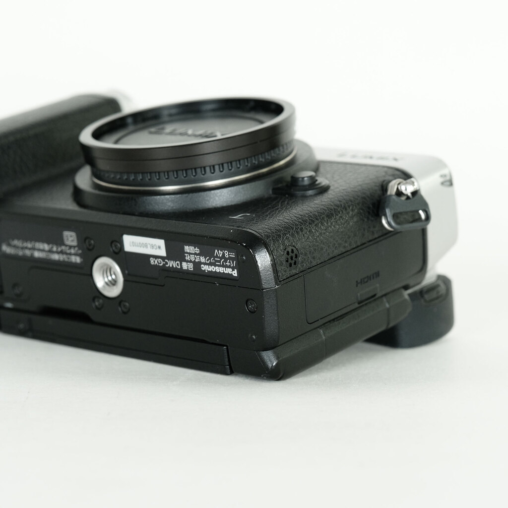 Panasonic LUMIX DMC-GX8 ボディ シルバーの出品 | ONE SCENE