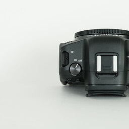 Canon EOS R6 Canon EOS R6
