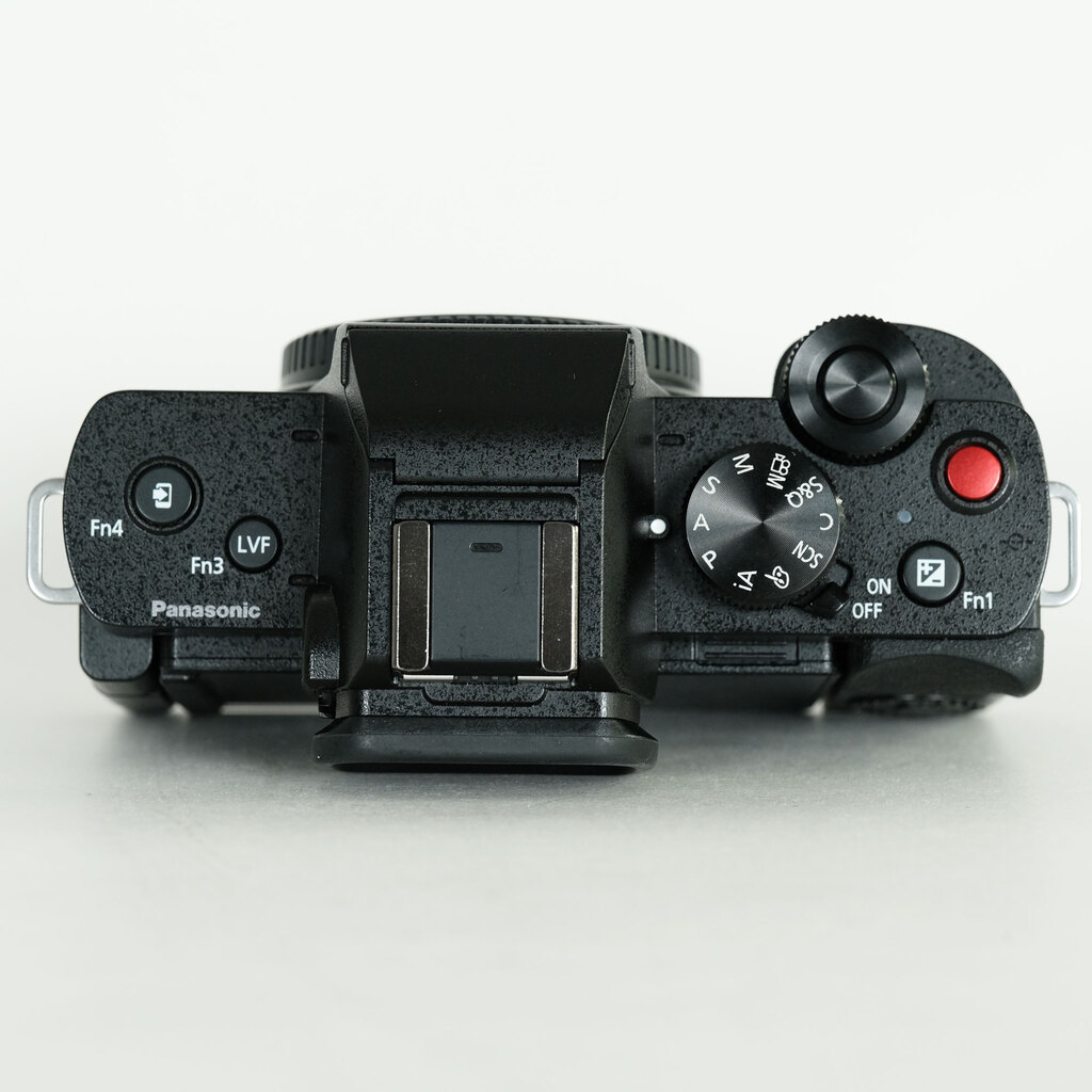 Panasonic LUMIX DC-G100V 標準ズームレンズ + トライポッドグリップキット Panasonic LUMIX DC-G100V 標準ズームレンズ + トライポッドグリップキット