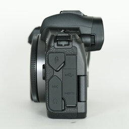 Canon EOS R Canon EOS R