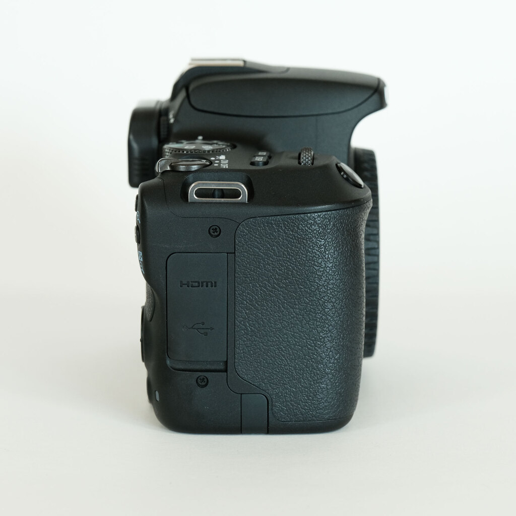 Canon EOS Kiss X9 Canon EOS Kiss X9
