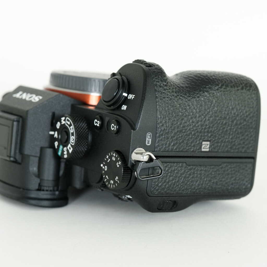 SONY α7R III(ILCE-7RM3) SONY α7R III(ILCE-7RM3)