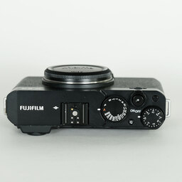 FUJIFILM X-E4 FUJIFILM X-E4