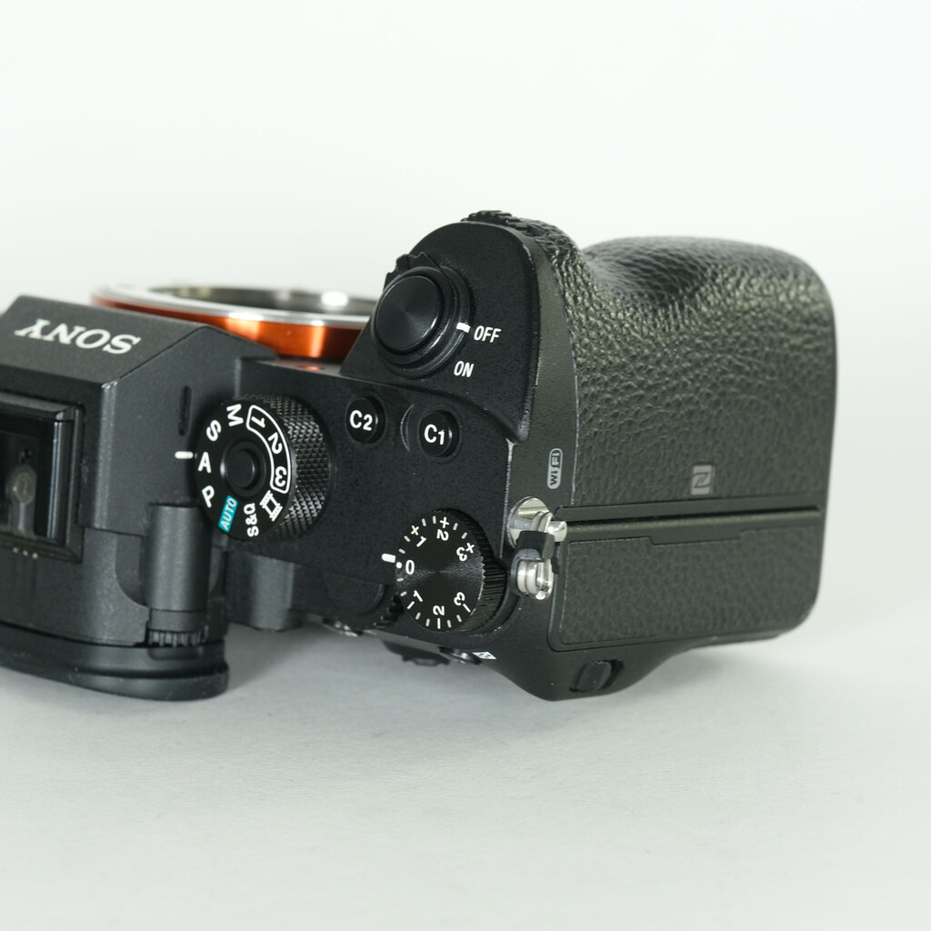 SONY α7R III(ILCE-7RM3) SONY α7R III(ILCE-7RM3)