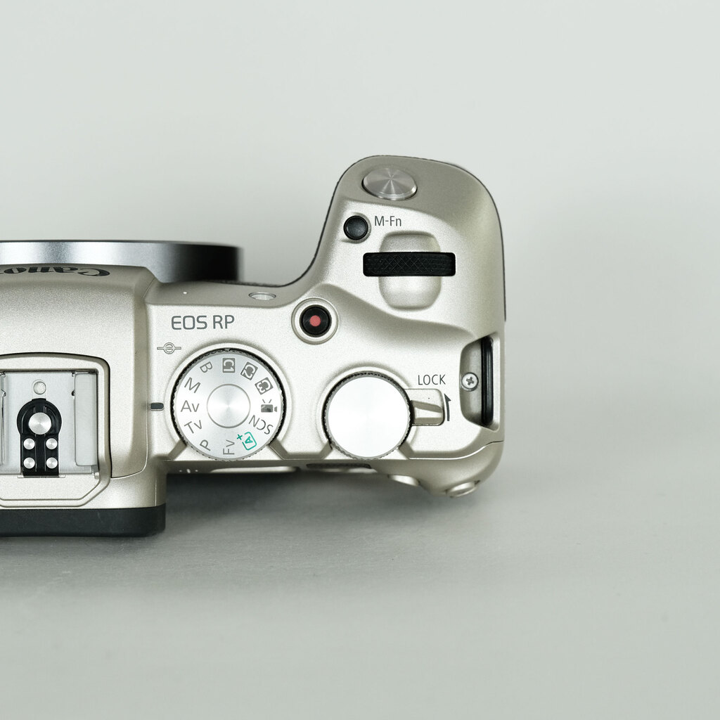 Canon EOS RP ボディ ゴールドの出品 | ONE SCENE（ワンシーン）