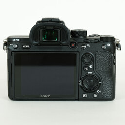 SONY α7 III(ILCE-7M3) SONY α7 III(ILCE-7M3)