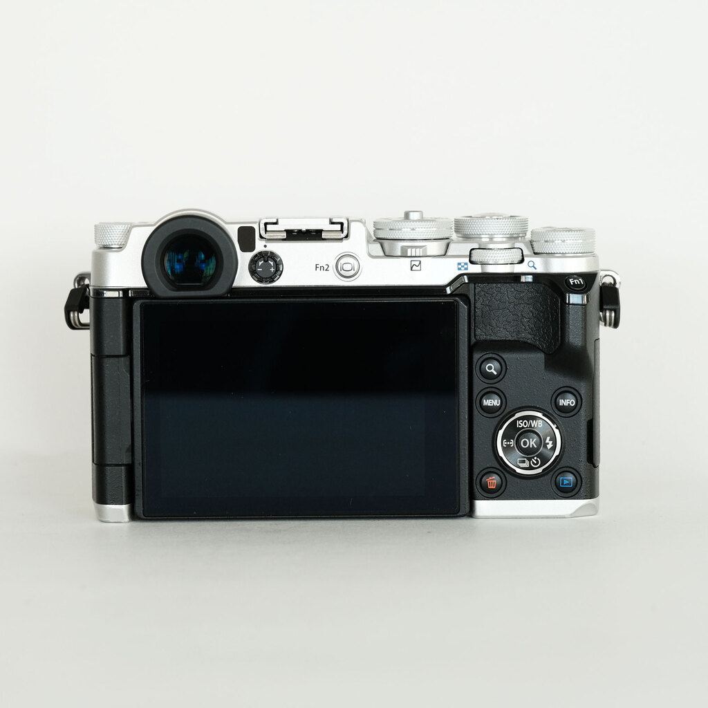 OLYMPUS PEN-F OLYMPUS PEN-F