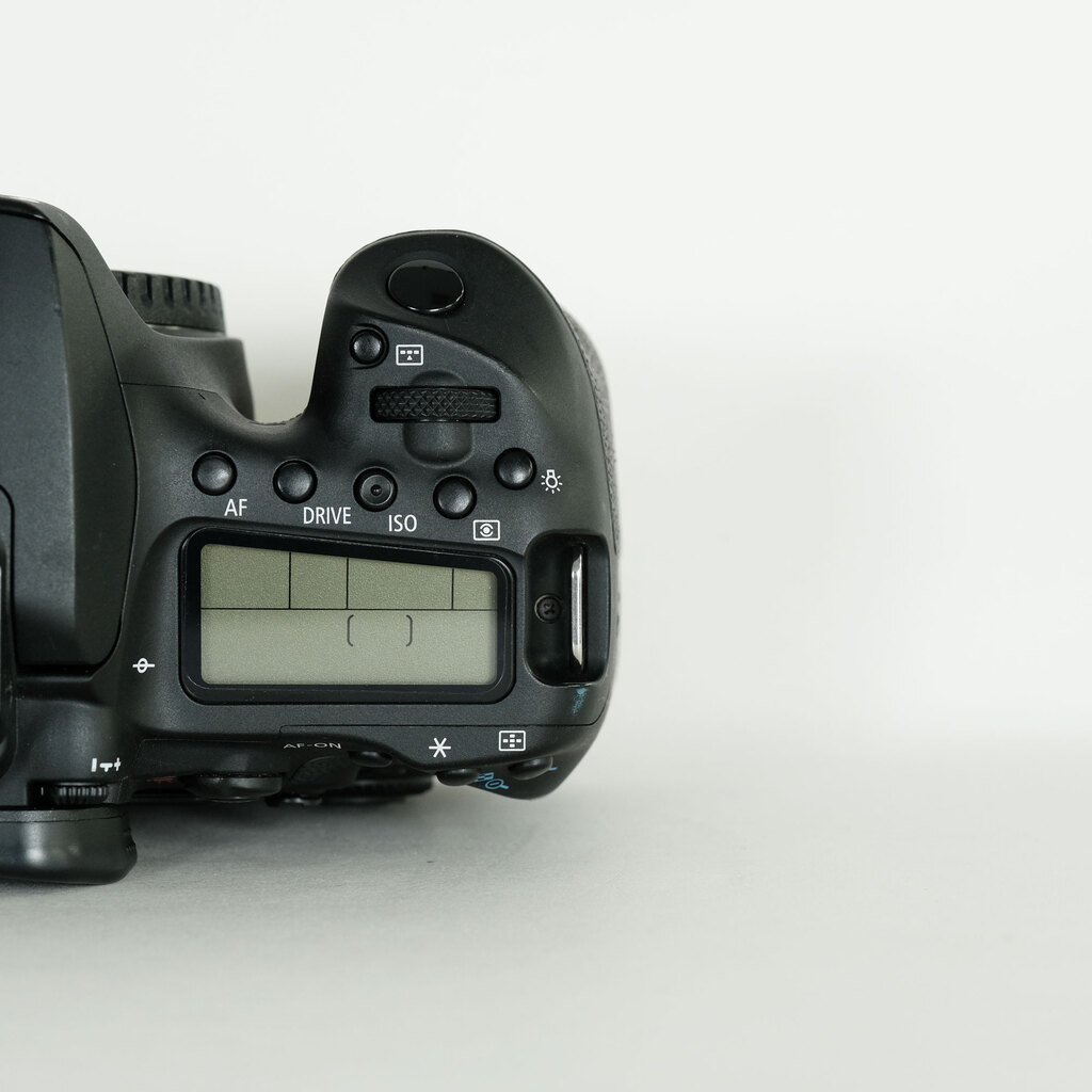 Canon EOS 90D Canon EOS 90D