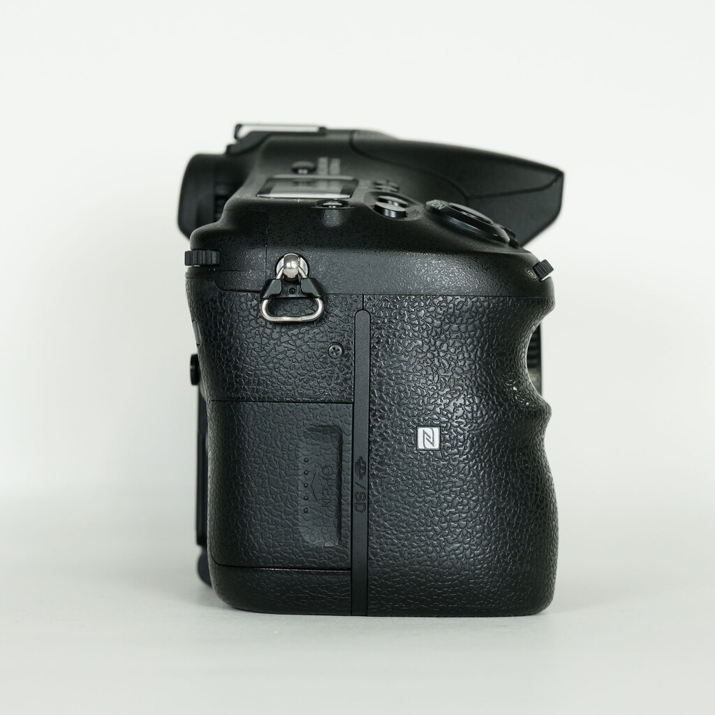 SONY α77IIボディ ILCA-77M2 SONY α77IIボディ ILCA-77M2
