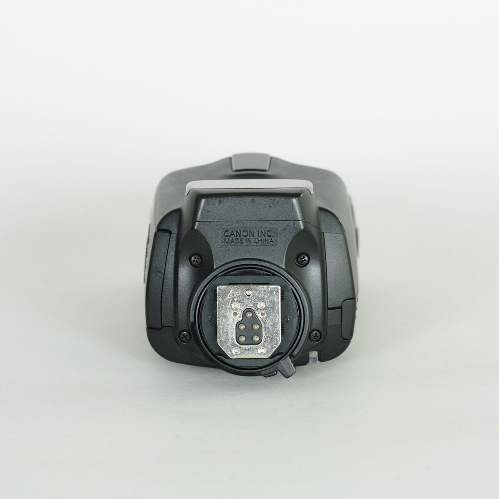 Canon EOS 6D Mark II Canon EOS 6D Mark II