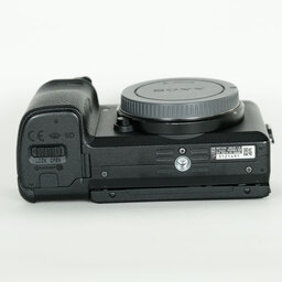 SONY α6400(ILCE-6400) SONY α6400(ILCE-6400)