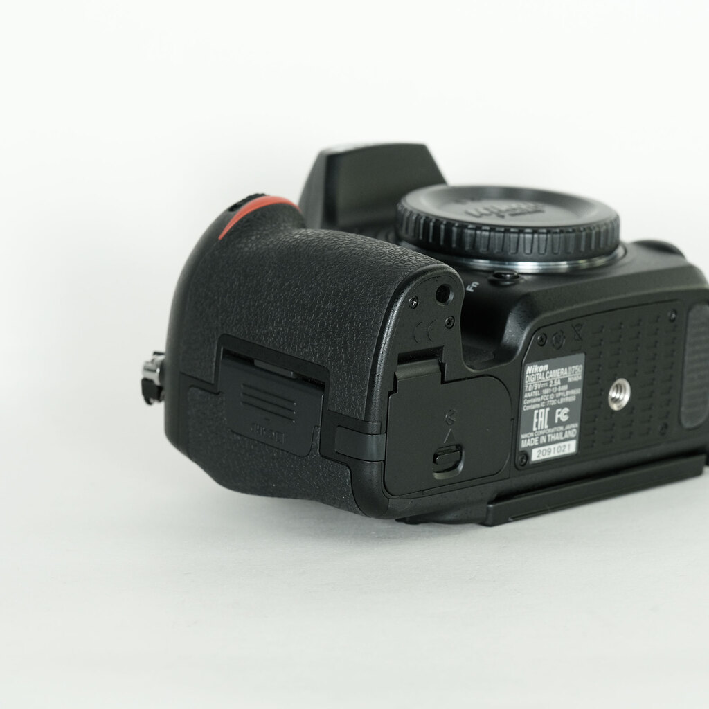 Nikon D750