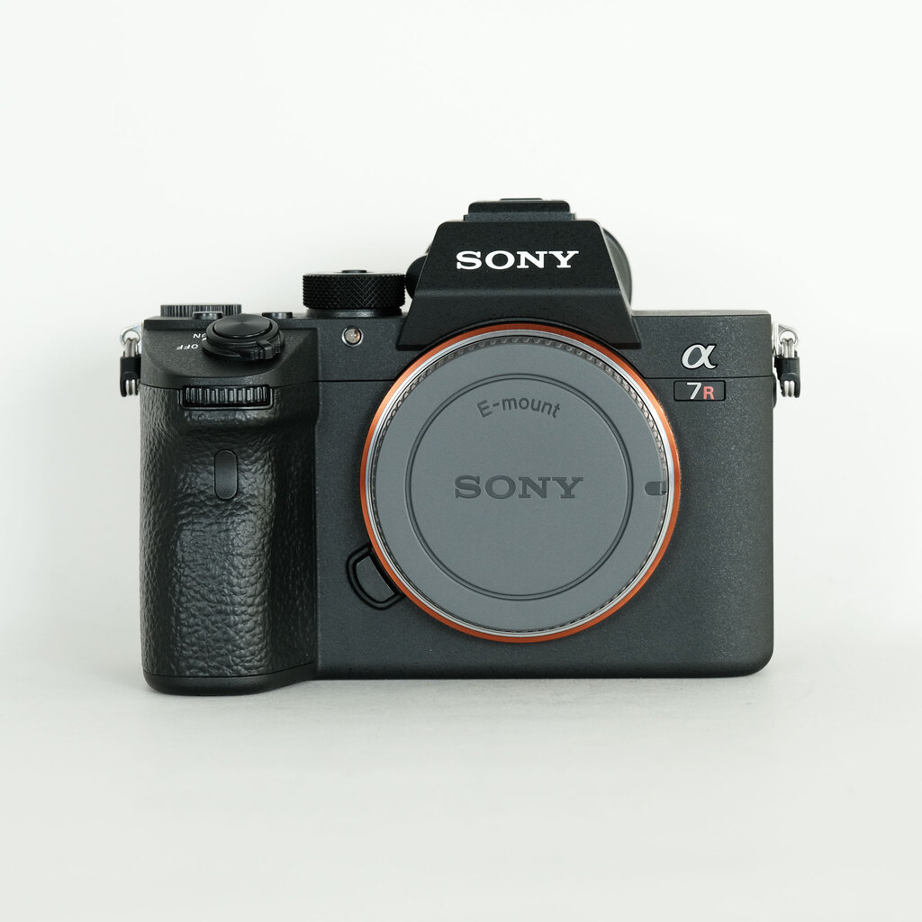 SONY α7R III(ILCE-7RM3) SONY α7R III(ILCE-7RM3)