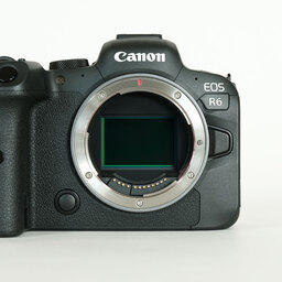 Canon EOS R6 Canon EOS R6