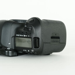 Canon EOS 5D Mark IV